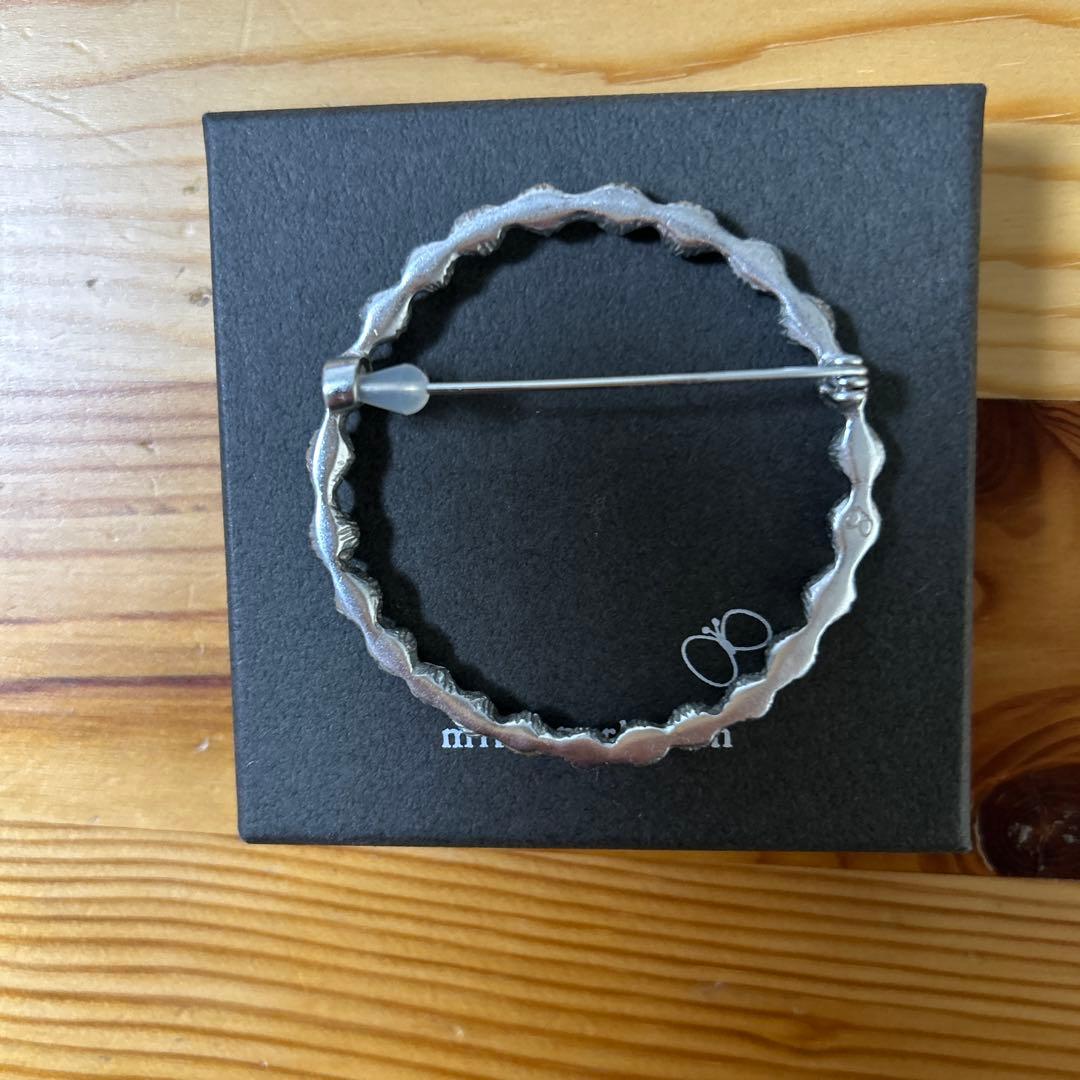 正規品 ミナペルホネンtambourine 真鍮ブローチ silver