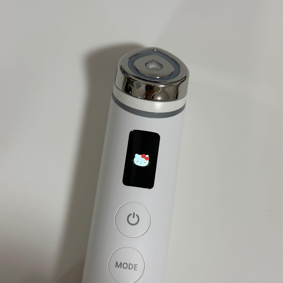 メディキューブ　ハローキティ　美顔器