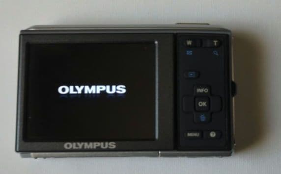 OLYMPUS コンパクトデジタルカメラ 14MEGAPIXEL