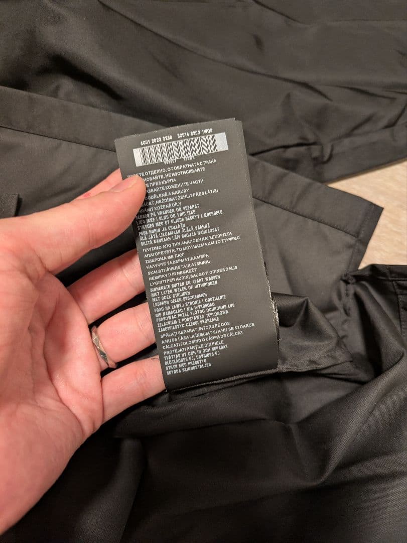 プラダ ナイロンジャケット　L