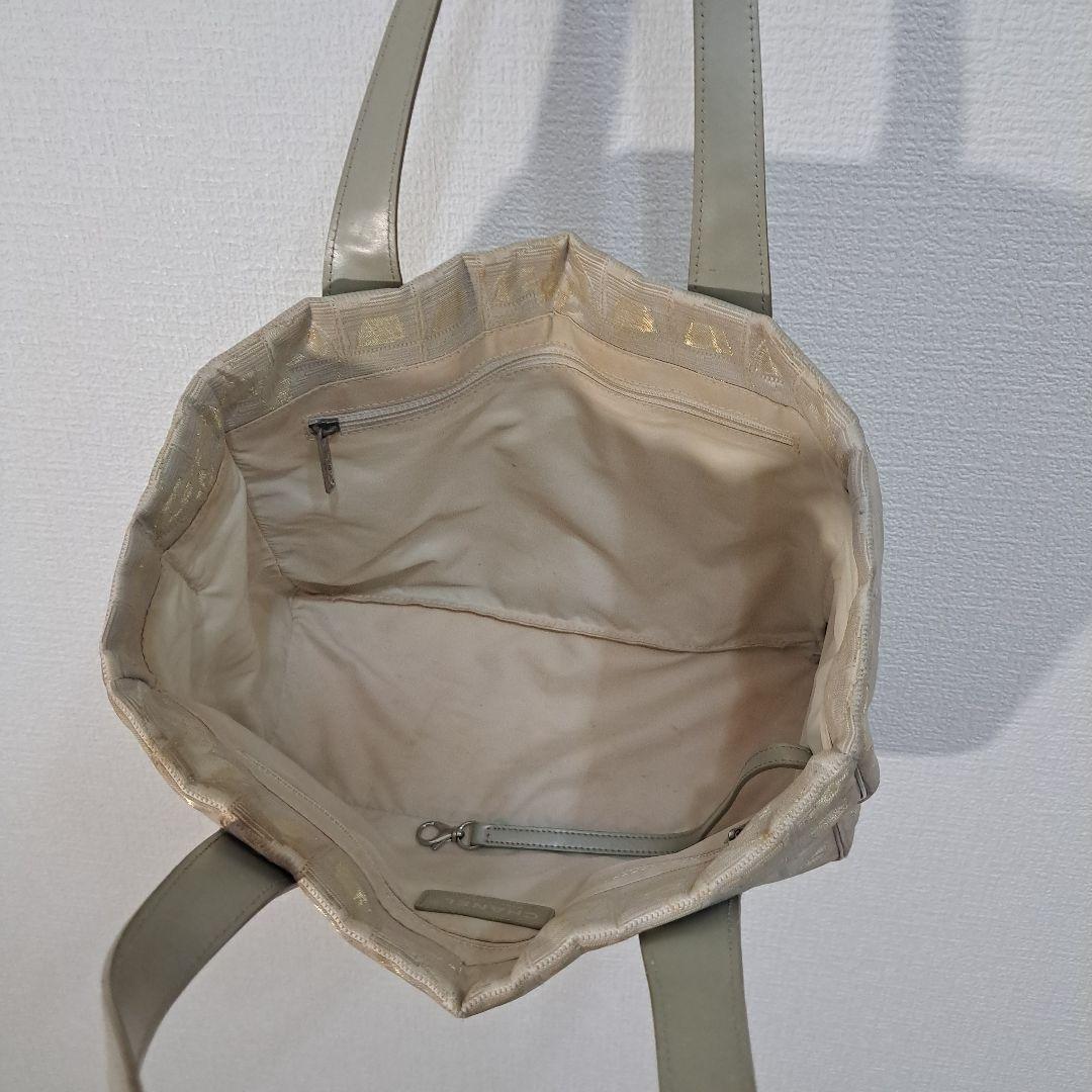 お値下げ致しました　シャネル ニュートラベルライン CHANEL トートバック