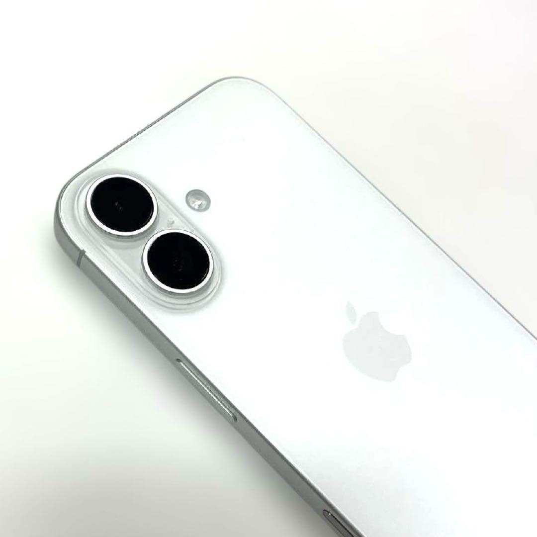 ★美品★iPhone17 256GB ホワイト