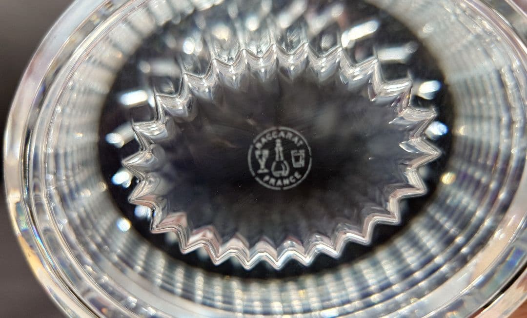 新品【バカラ】アイベース M 花瓶 楕円形 クリスタルガラス フラワーベース