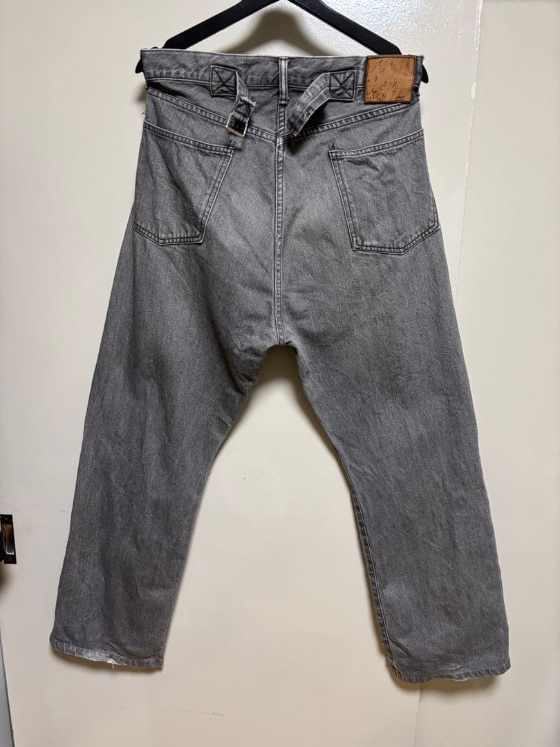 TENDERLOIN のブラックデニム　ストレートデニム ジーンズ