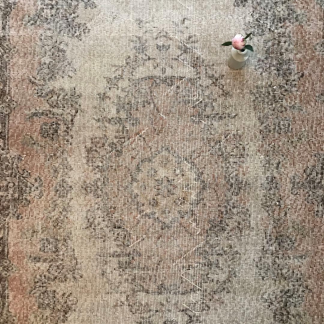 ヴィンテージラグ　ベージュオーバーダイ　ボタニカルメダリオン　トルコ　アナトリア