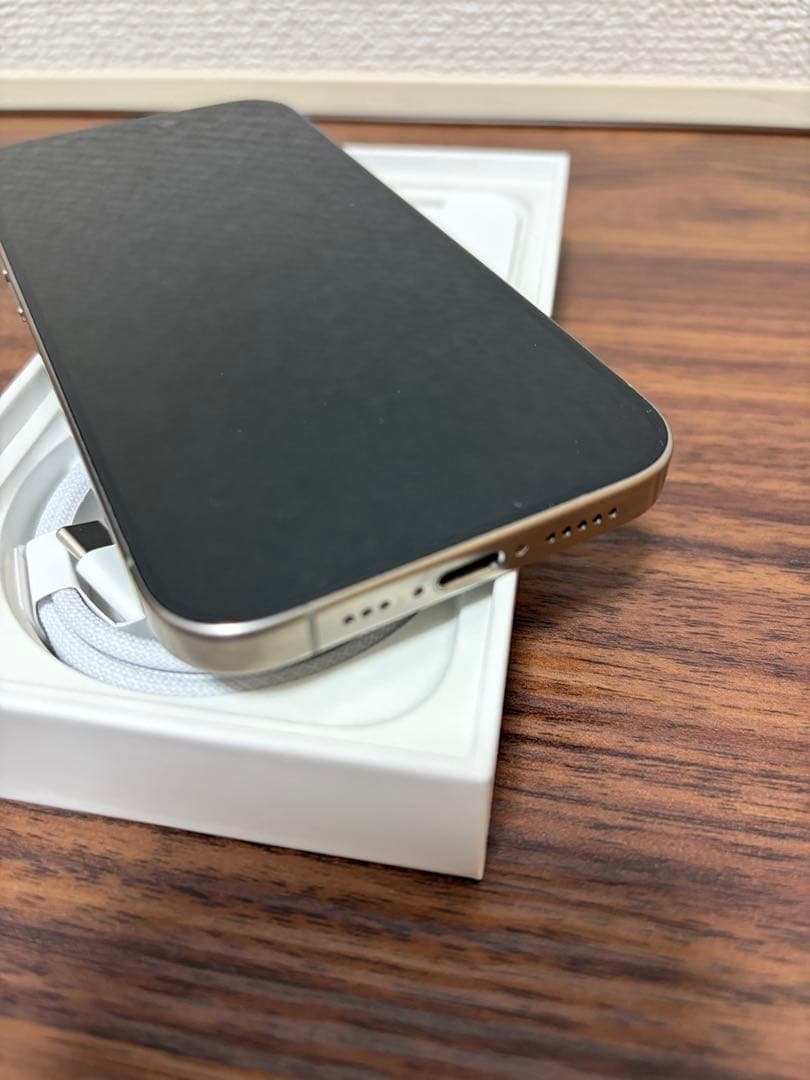 【中古美品】 iPhone 15Pro 128GB ナチュラルチタニウム