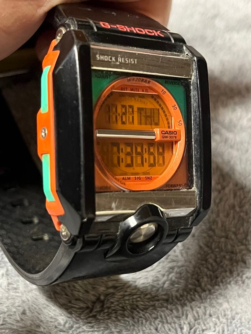 【激レア】G-SHOCK 日本未発売カラー G-8100アドバンスドデザイン