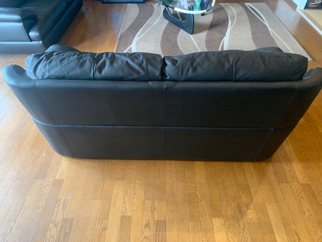高級皮革柔らかいソファー　未使用に近い