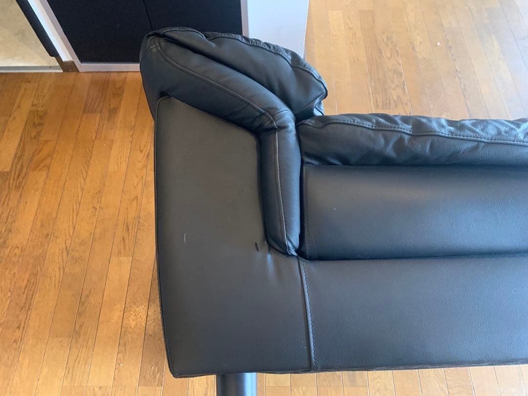 高級皮革柔らかいソファー　未使用に近い