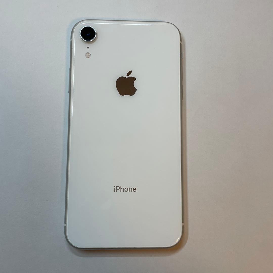 Apple iPhone XR ホワイト 6.1インチ