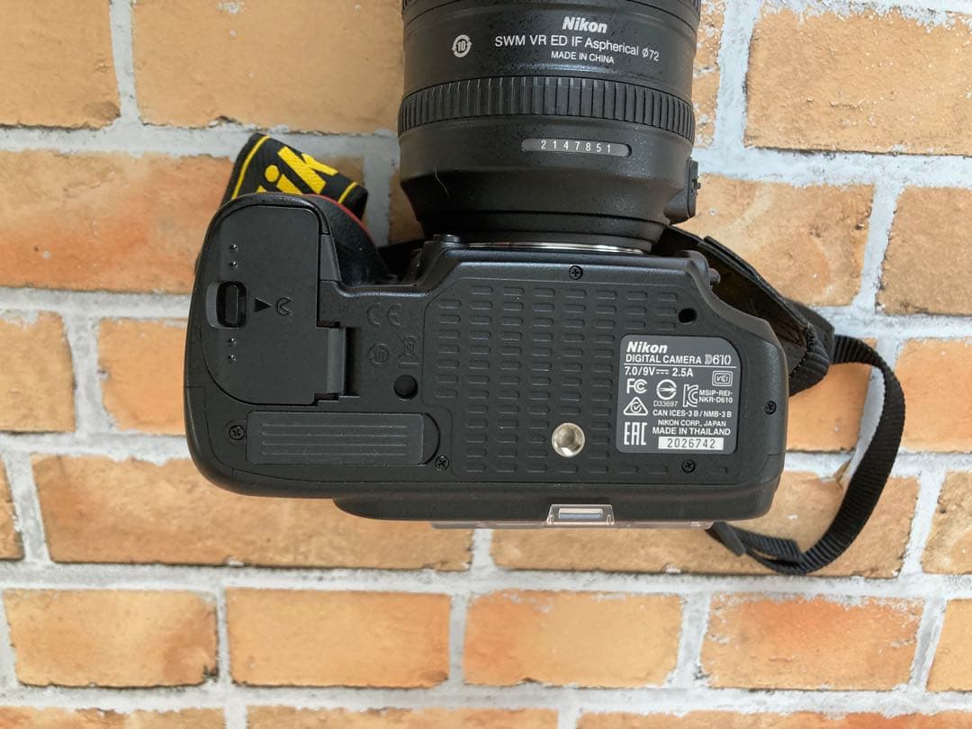 Nikon D610 純正ズームレンズ付き