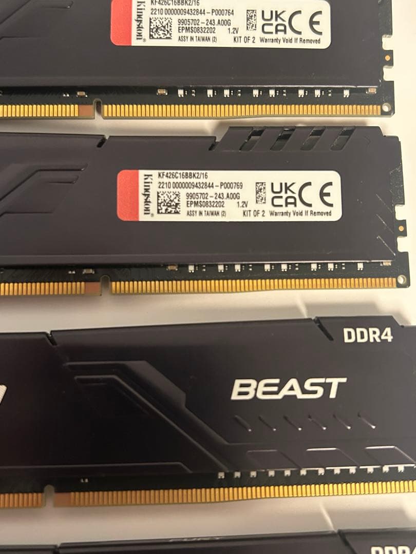 大容量64GB構成kingston16GB×4枚