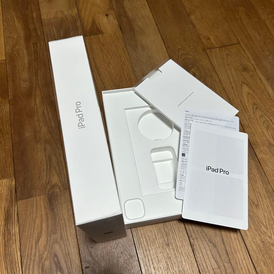 iPad Pro 11インチ 第4世代256GB スペースグレー カバー付き