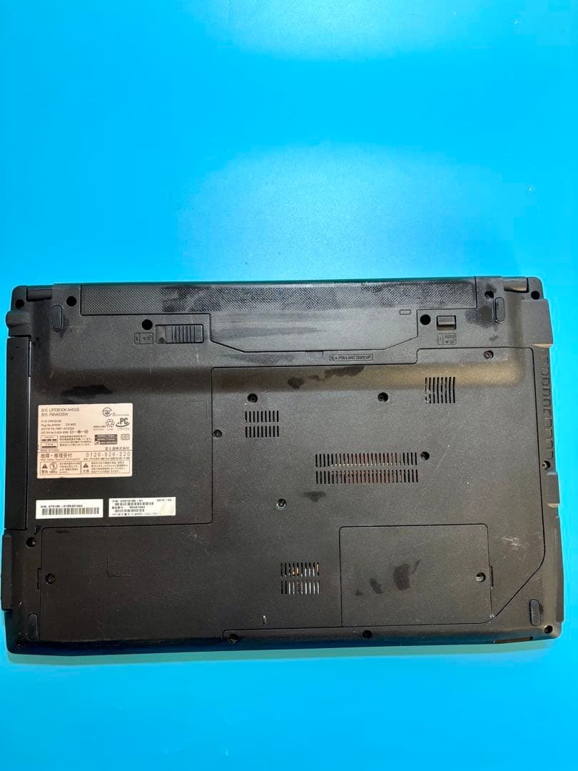 富士通　LIFEBOOK AH53/S i7 4712MQ SSD 2TB