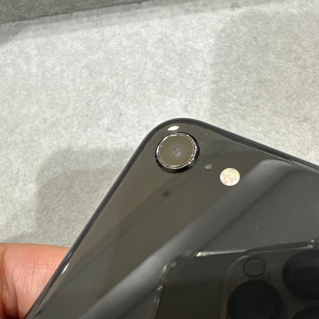 iPhone se2 128GB 本体