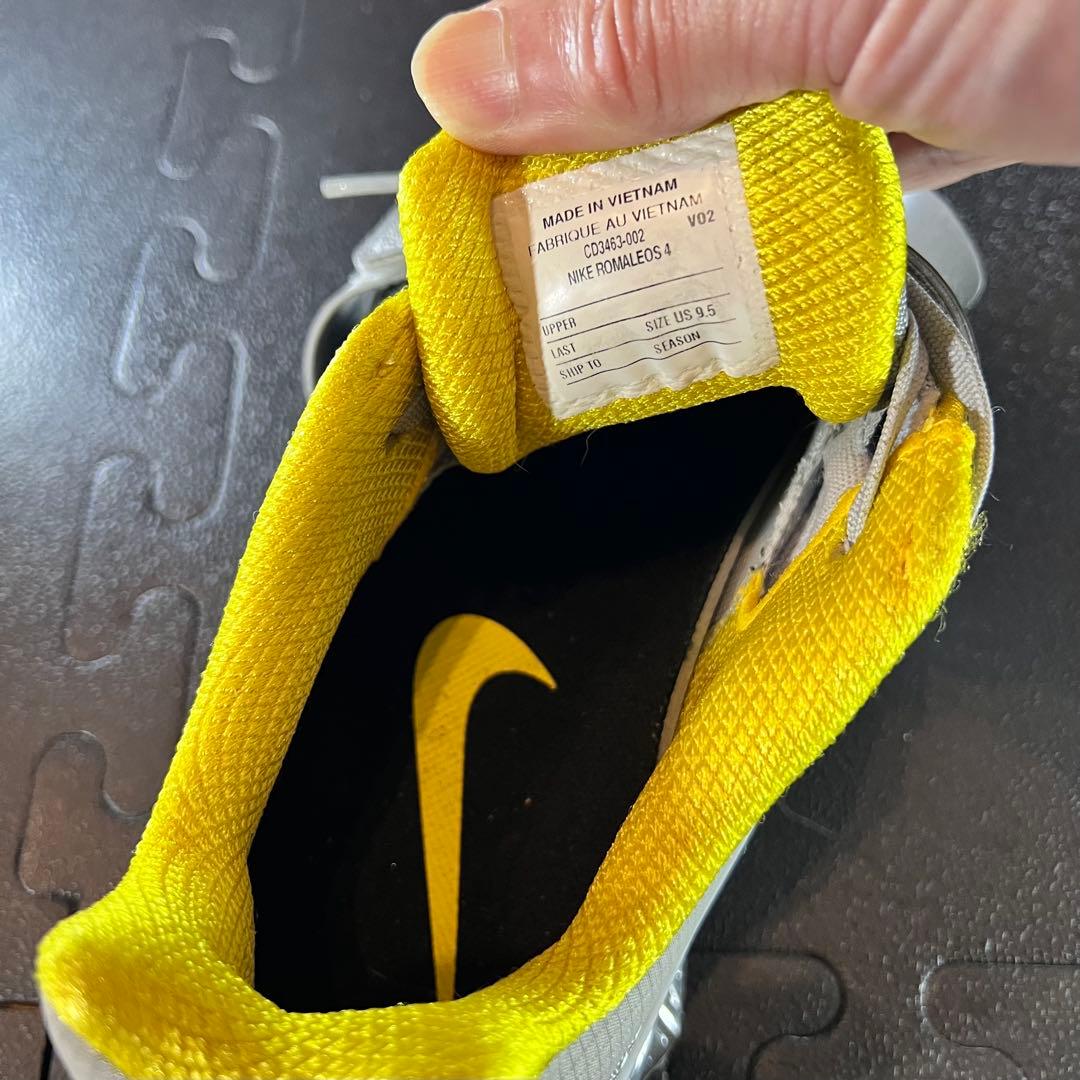 NIKE ナイキ ロマレオス4