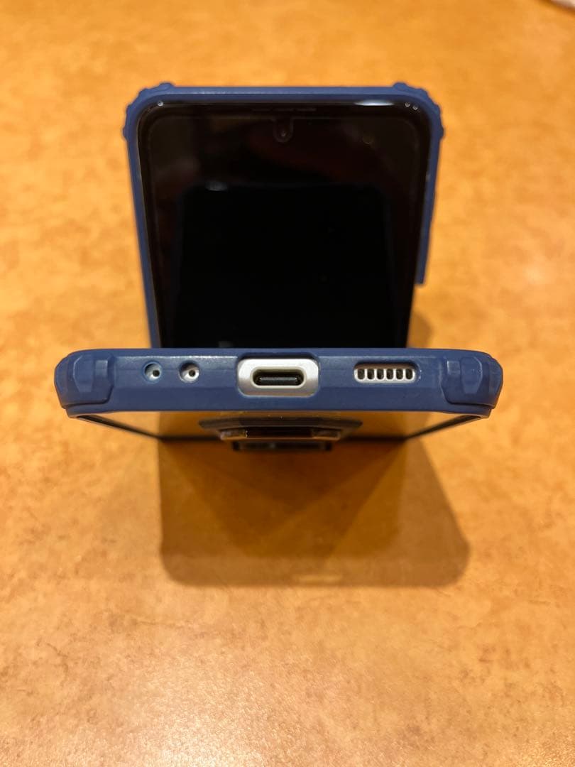 Samsung Galaxy Z Flip 3 SIMフリー128GB クリーム