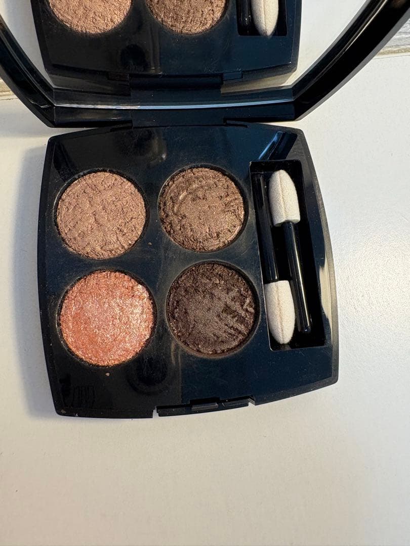 CHANEL レキャトルオンブルツイード　04 ツイードブランエローズ