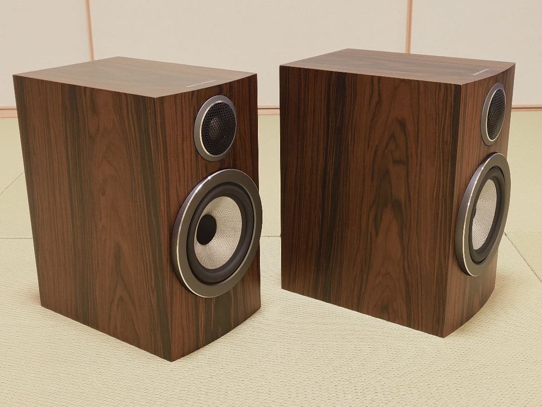 Bowers & Wilkins 707S3 モカ