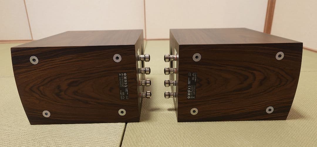 Bowers & Wilkins 707S3 モカ