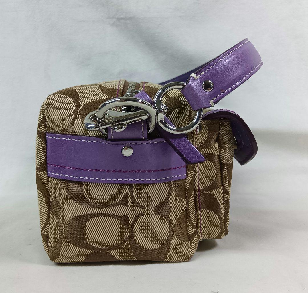 COACH(コーチ) ポーチ　ハンドバッグ　シグネチャー柄　ダブルターンロック