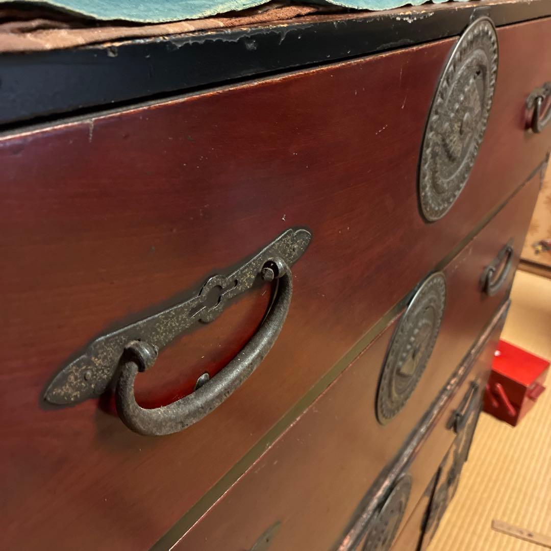 赤色木製箪笥 4引き出し