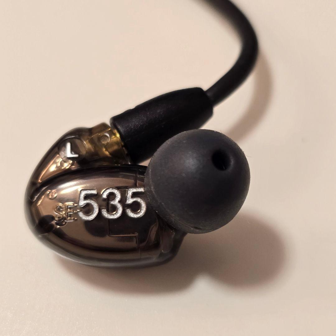 SHURE SE535 イヤホン (ケース付き)