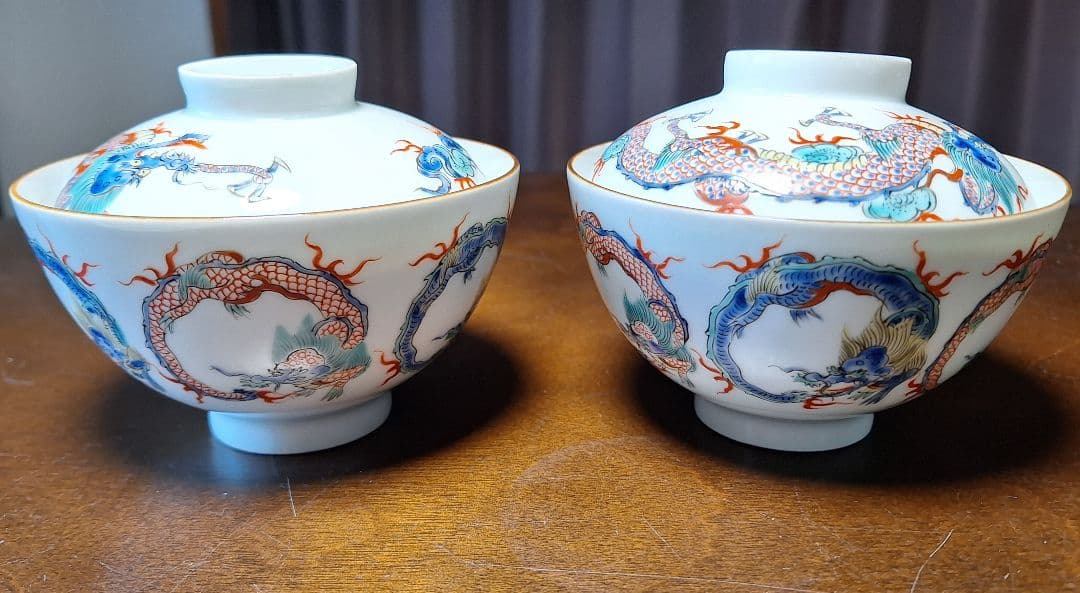 柿右衛門　龍紋茶碗