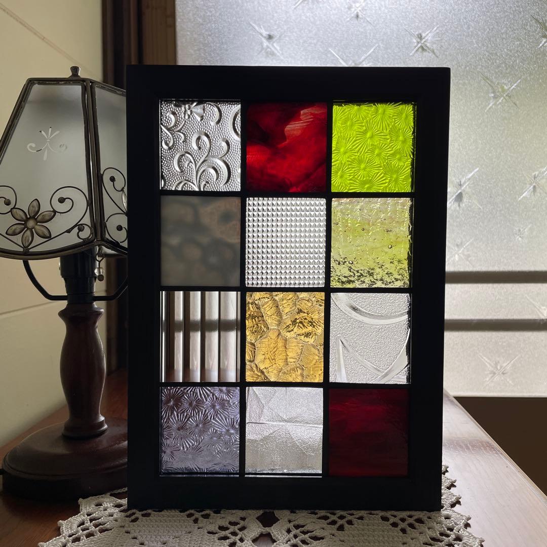ステンドグラス　パネル　和モダン　格子戸