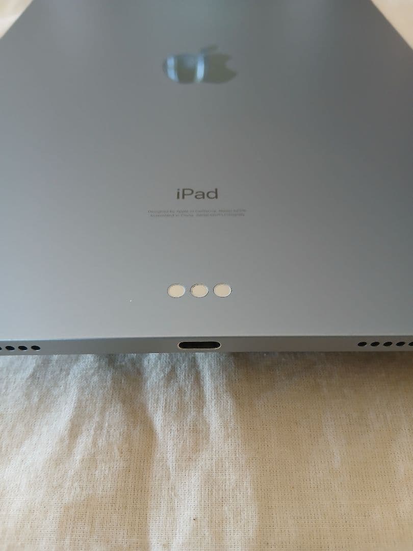 美品 iPad Air 第4世代 バッテリー83%