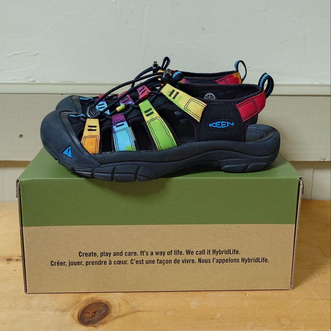 ウィメンズ ニューポート レトロ サンダル 25cm