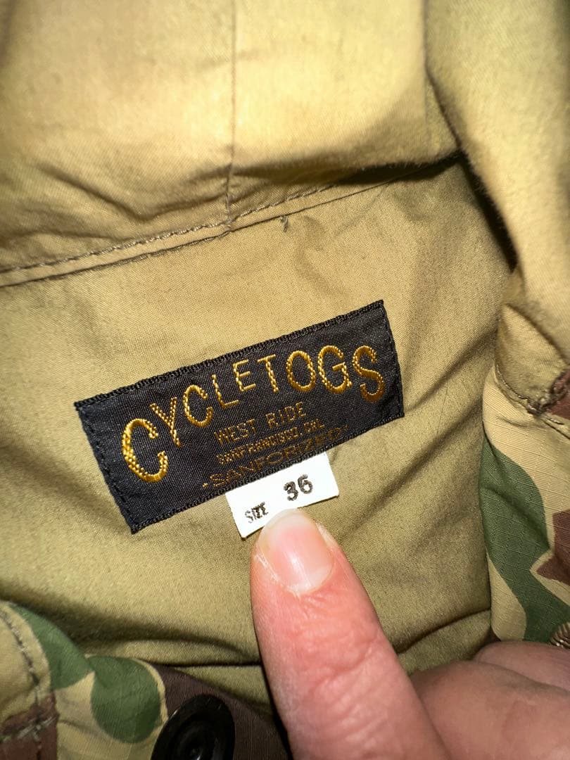 ウエストライド　フーディーウィンドブレーカー　迷彩柄　36インチ