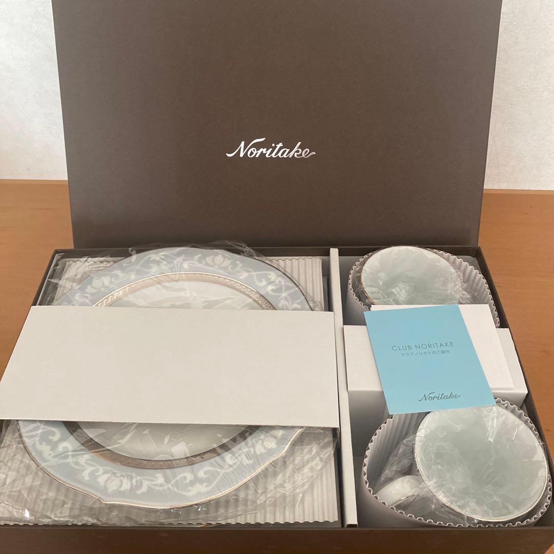 【新品未使用】Noritake 食器セット お皿　マグカップ　ペア