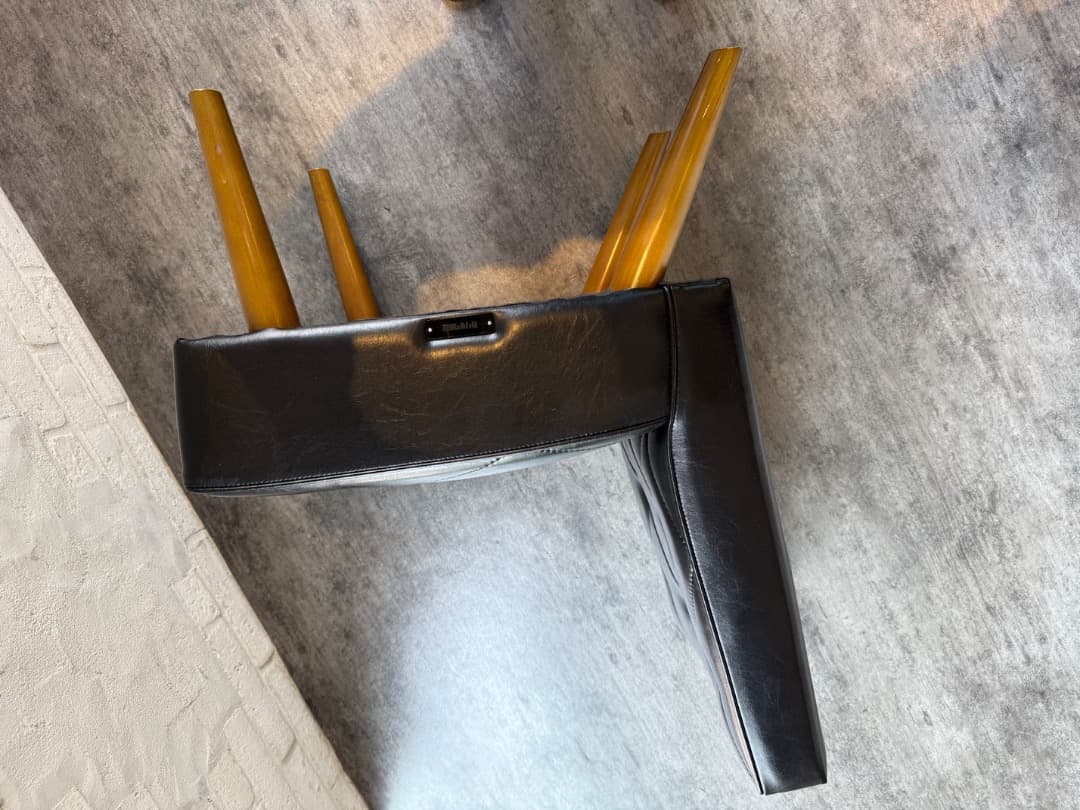 カリモク60 カフェチェア スタンダードブラック