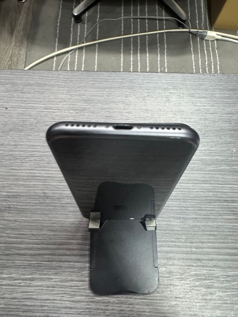 Apple iPhone 8スペースグレー 本体64GB SIMフリー12-3