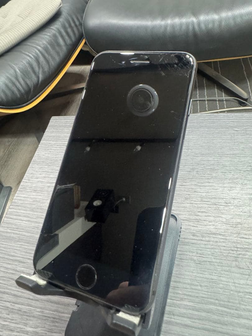 Apple iPhone 8スペースグレー 本体64GB SIMフリー12-3