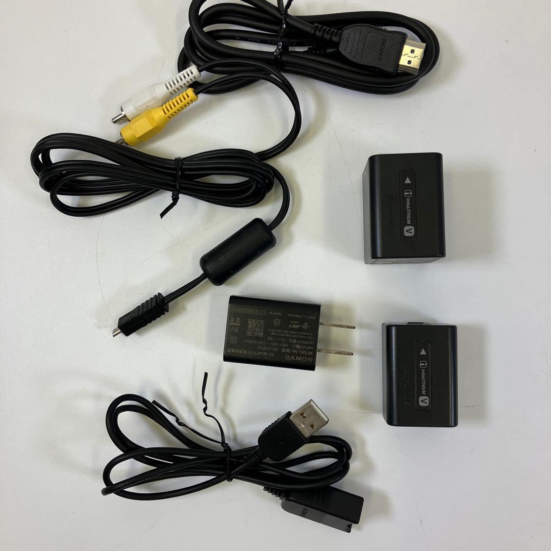 【中古】SONY HDR-CX680 ホワイト 本体 バッテリー2個付き