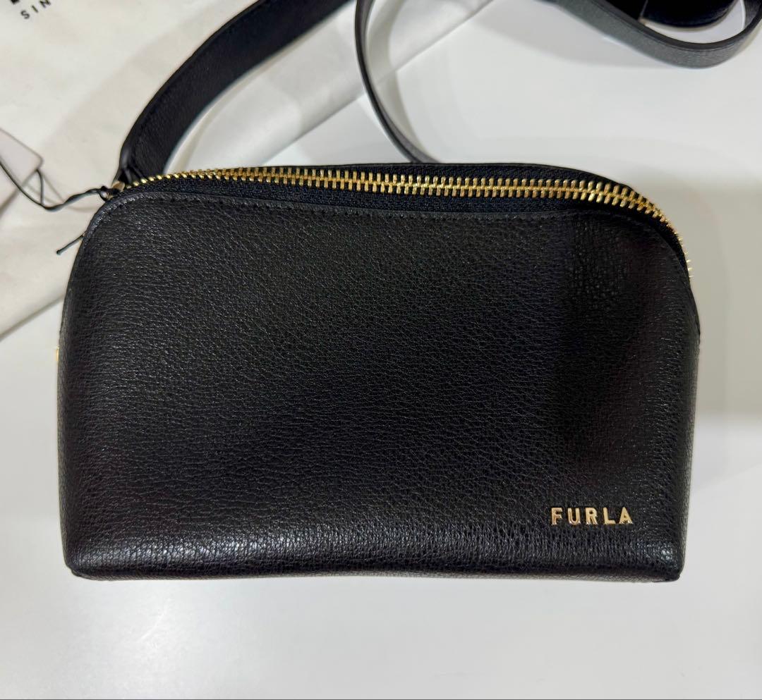 【新品未使用】FURLA ボディバッグ ブラック WE00197 袋付き