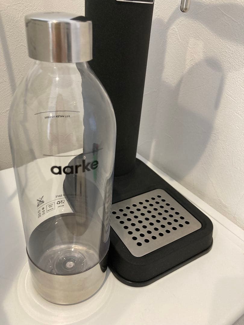 aarke 炭酸水メーカー ブラック　アールケ