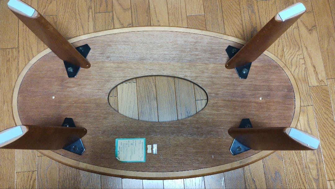 MARUNIのラウンドテーブル