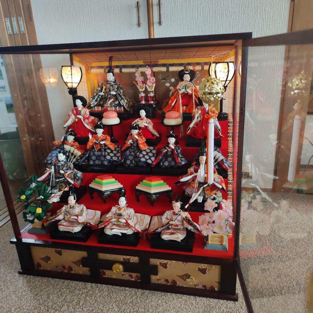 雛人形　ガラスケース付き