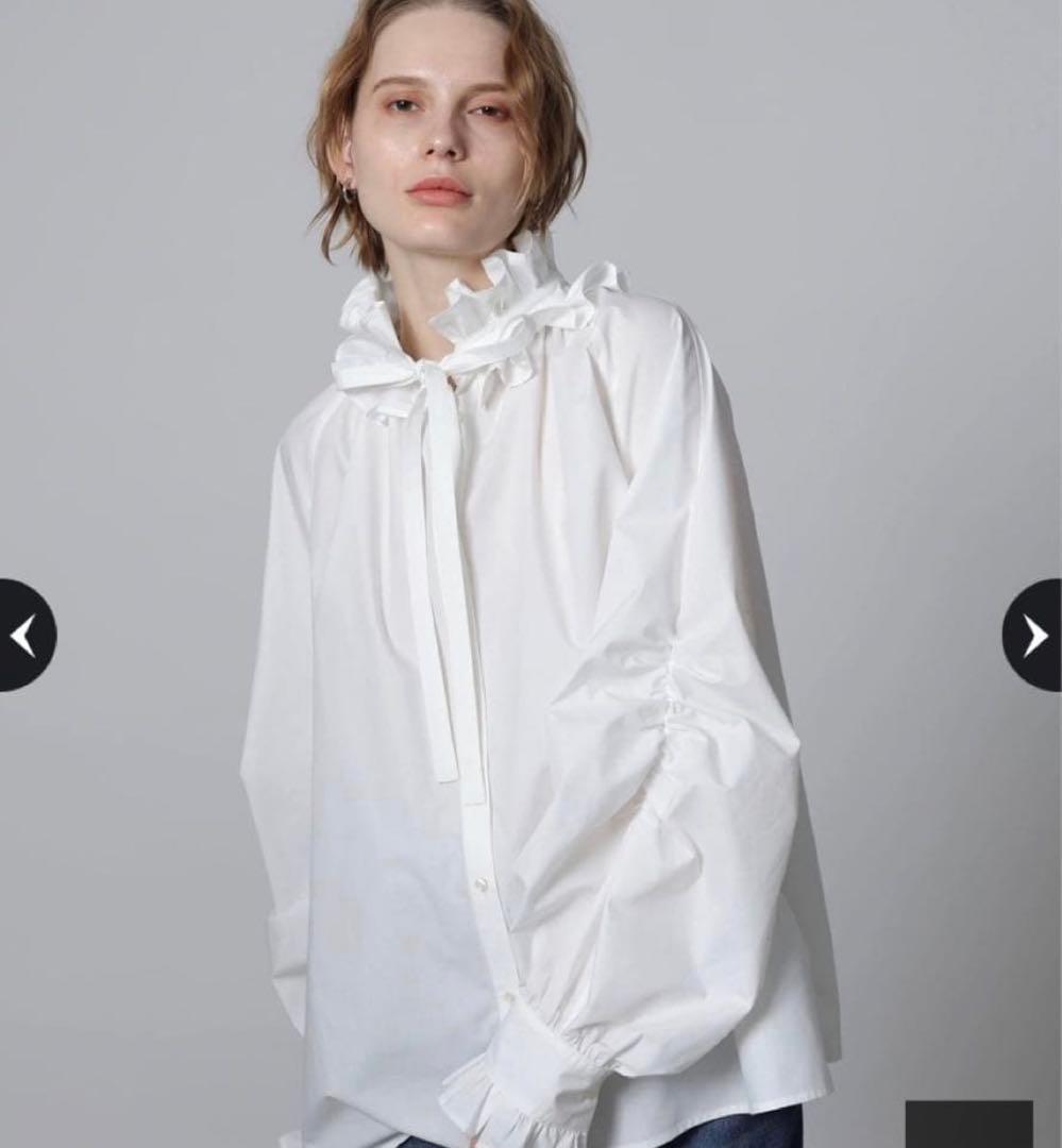 卒入学式に　完売品　新品　カデュネ（CADUNE）　ブラウス