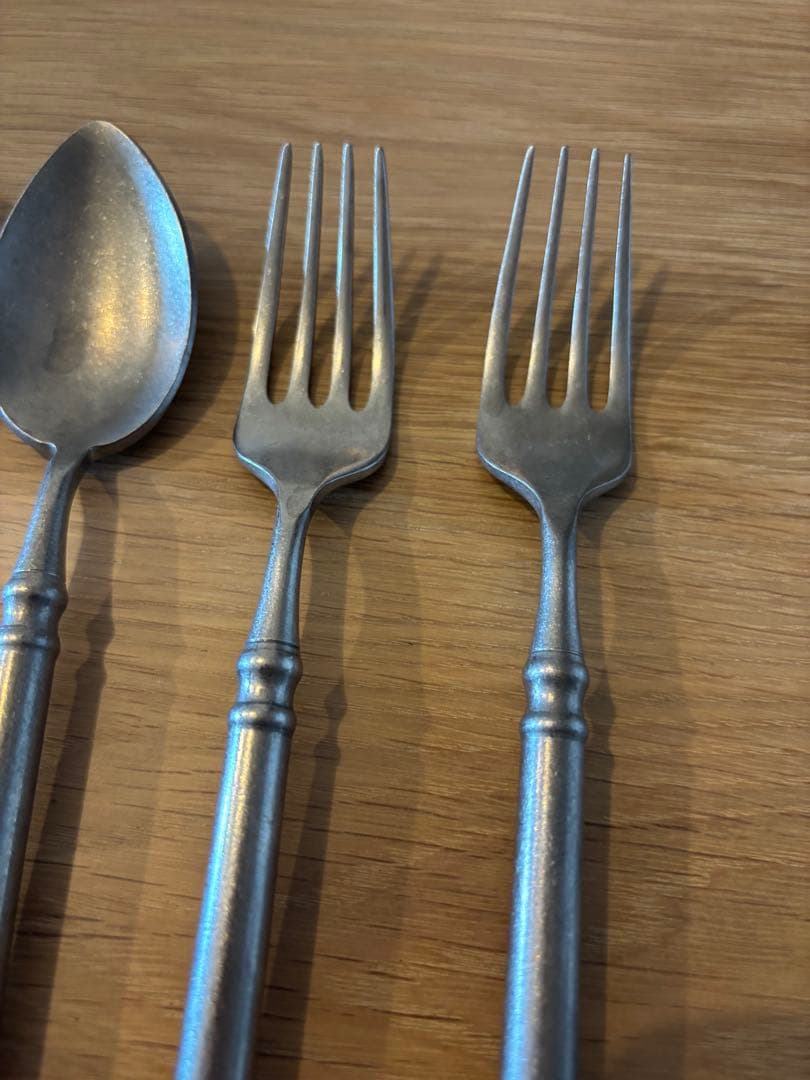 ステンレススチール カトラリーセット 6点とサイドテーブル　KRN様おまとめ専用