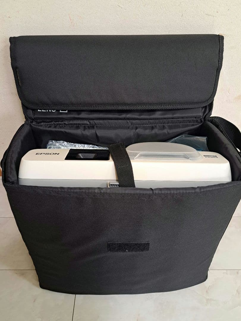 EB-536WT プロジェクター　電子ペン・無線LANユニット付・電子黒板