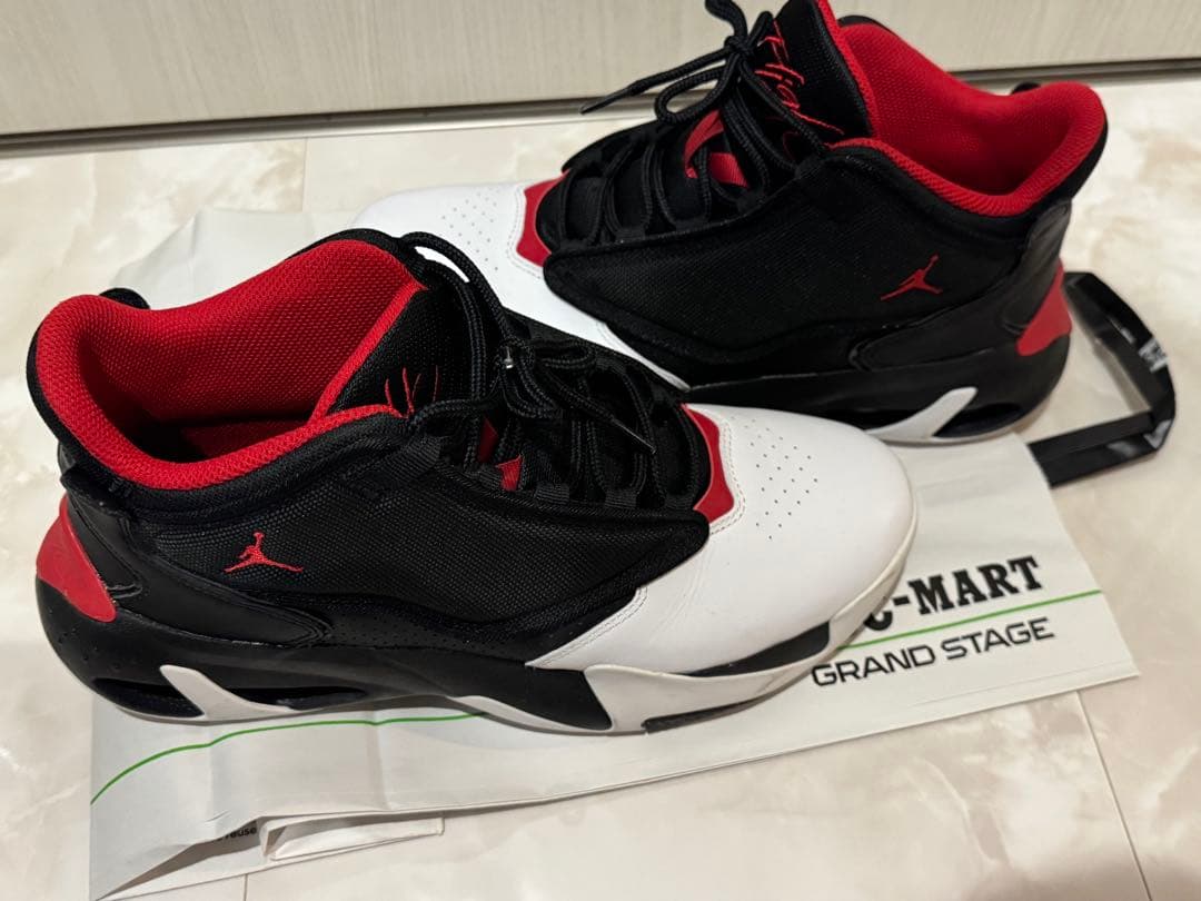 NIKE エア ジョーダン マックス オーラ4