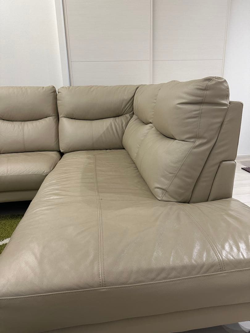 ベージュ レザー L字型ソファ 2人掛け