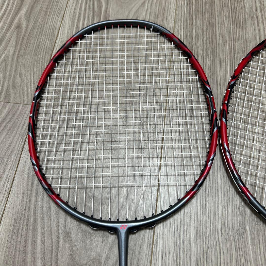 ヨネックスバドミントンラケット 2本セット