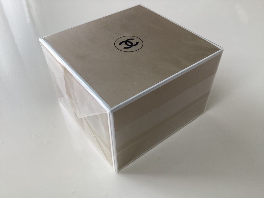 r　　　　【新品未使用】CHANEL GABRIELLE ボディクリーム