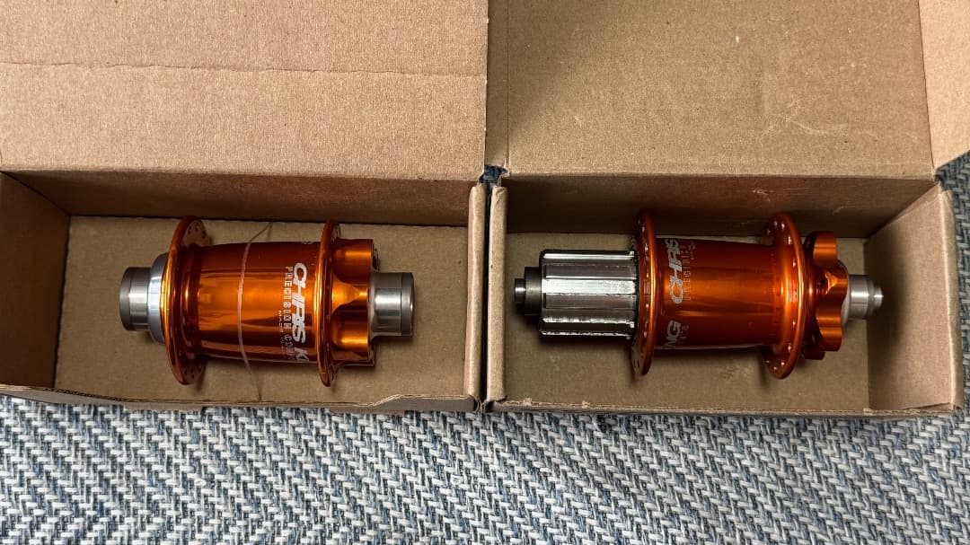 Chris king クリスキング フロント ハブ 110×20mm マンゴー