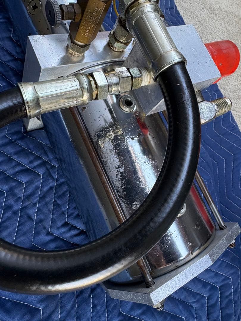 ハイドロ　ポンプ　ローライダー　インパラ　キャデラック　タウンカー　カプリス